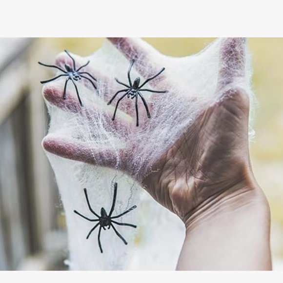 5 New Bags Halloween Super Stretch Spider Web. Stretches to 200 Sq ft. - Picture 4 of 4